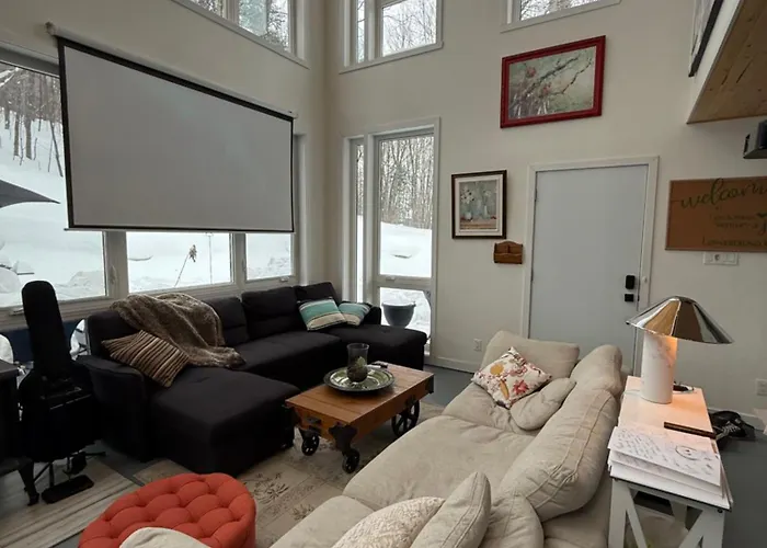 Cozy, Luminous And Charming Retreat