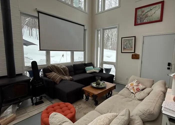 Cozy, Luminous And Charming Retreat