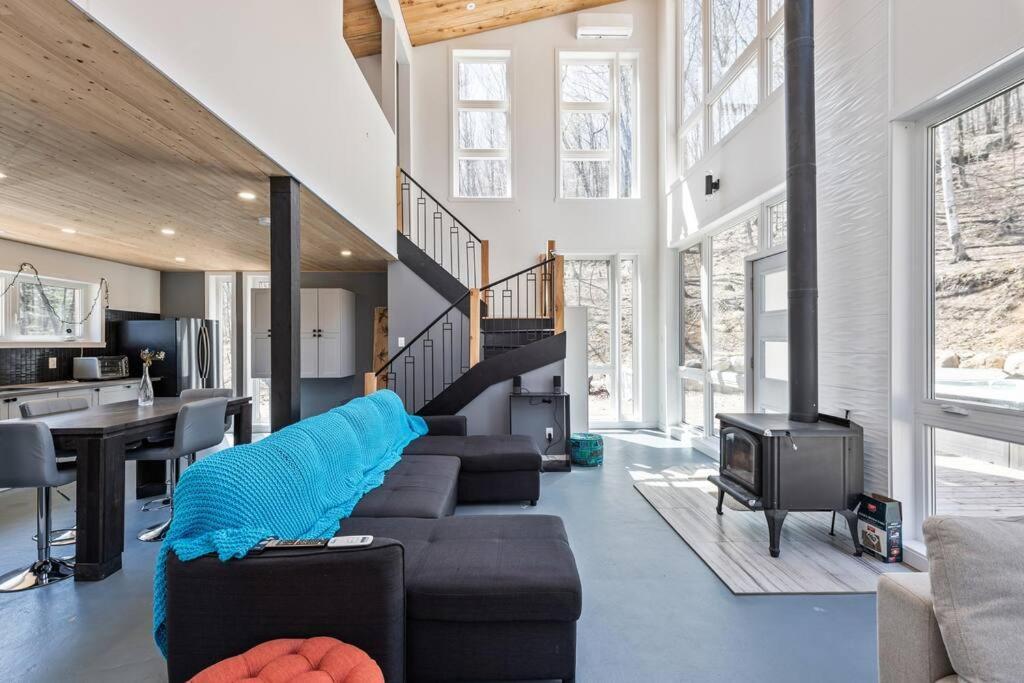 Cozy, Luminous And Charming Retreat Chalet Harrington