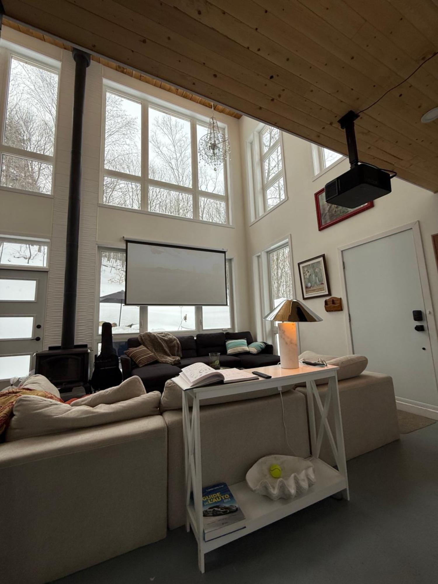 Cozy, Luminous And Charming Retreat Chalet