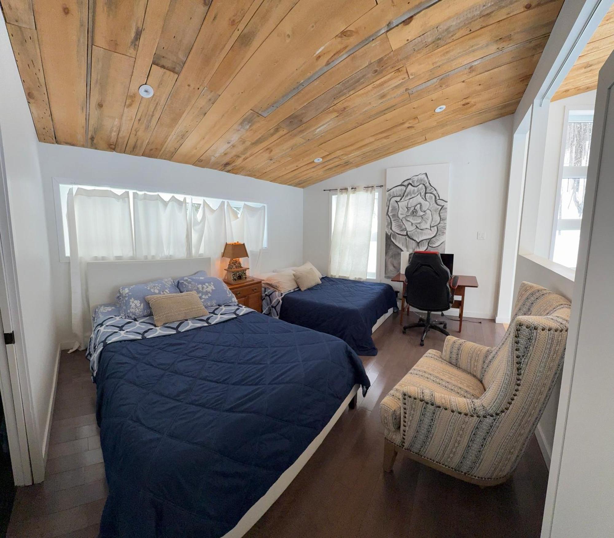 Chalet Cozy, Luminous And Charming Retreat Harrington